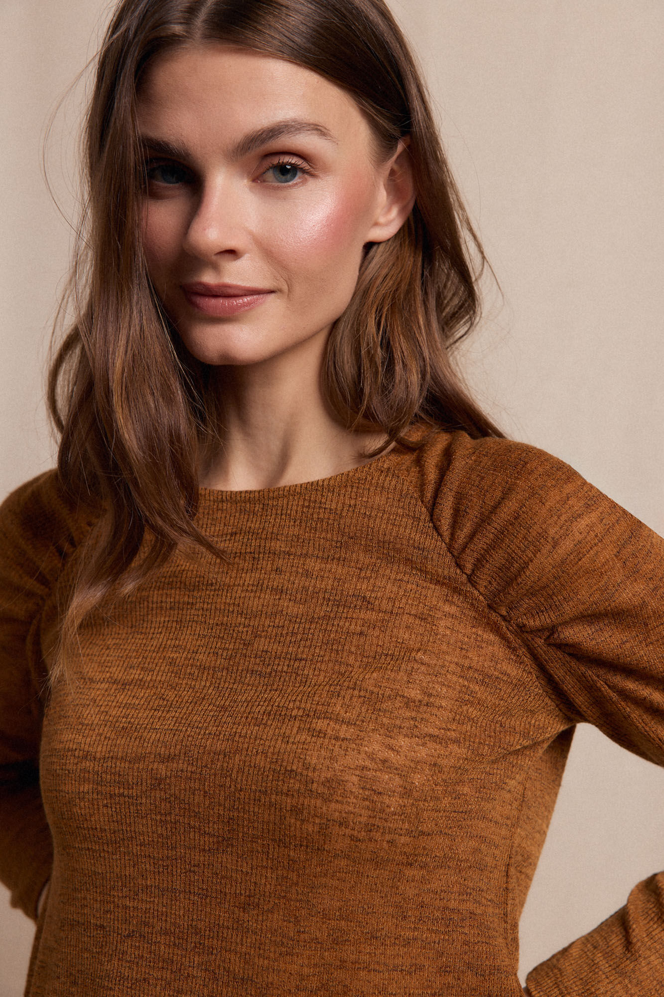 Slowlove Top frunces manga