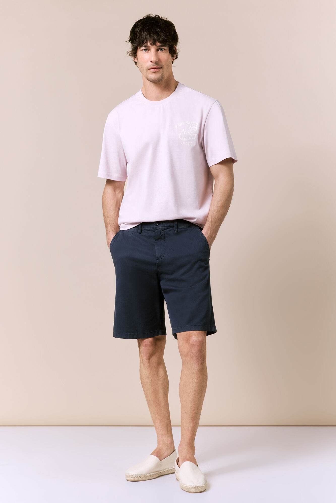 OOTO Camiseta gr&aacute;fica lavada