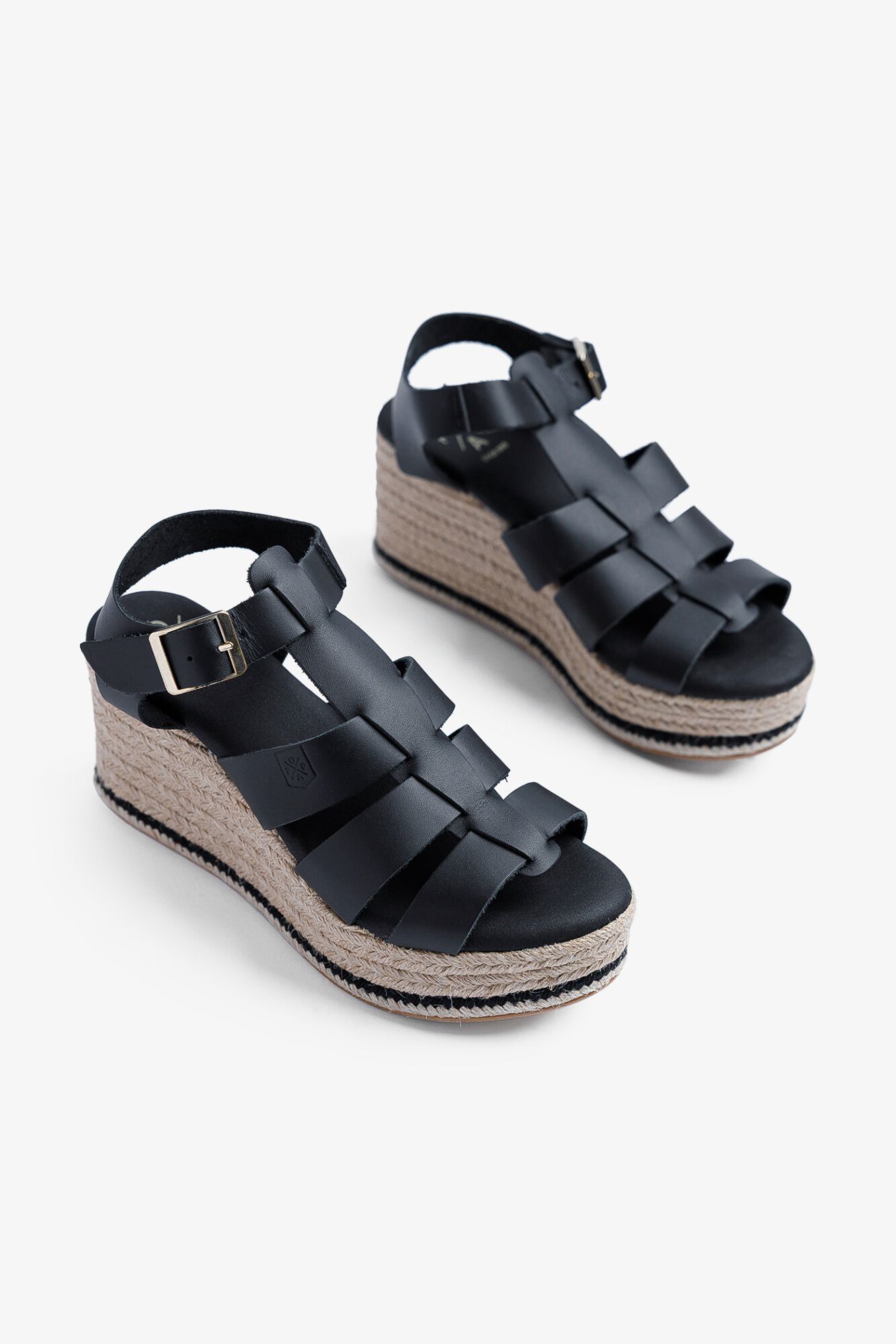 Popa Sand&aacute;lia cunha baixa senhora Rumari Pele