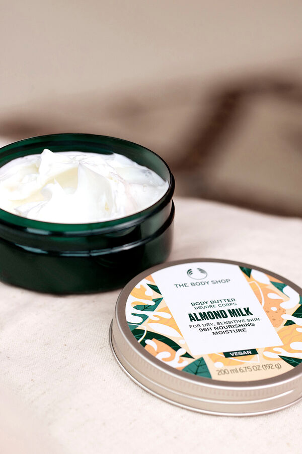 The Body Shop Body Butter de Leche de Almendra 200ml Multicolor