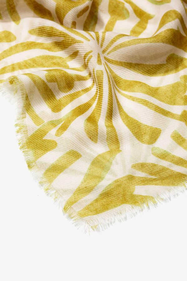 Vilanova Semi-transparent scarf with floral print Printed beige