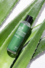 Benton Aloe bha skin toner Green