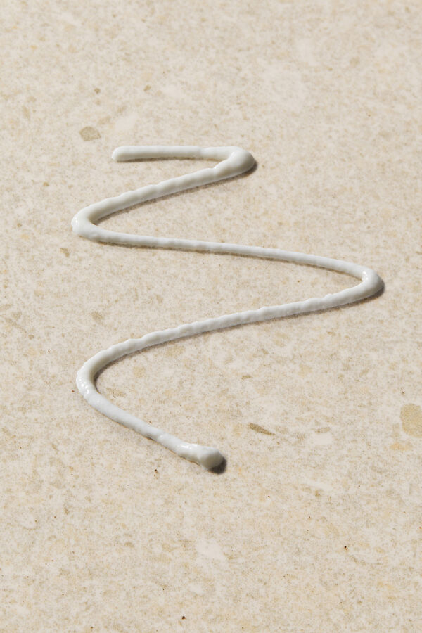 The Body Shop Creme para contorno dos olhos com vitamina E Multicolorido