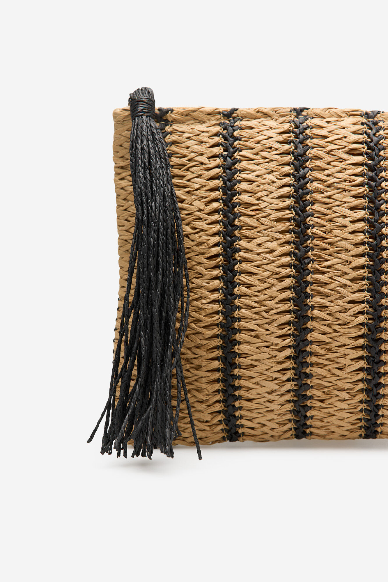 Cortefiel Carteira de m&atilde;o em r&aacute;fia