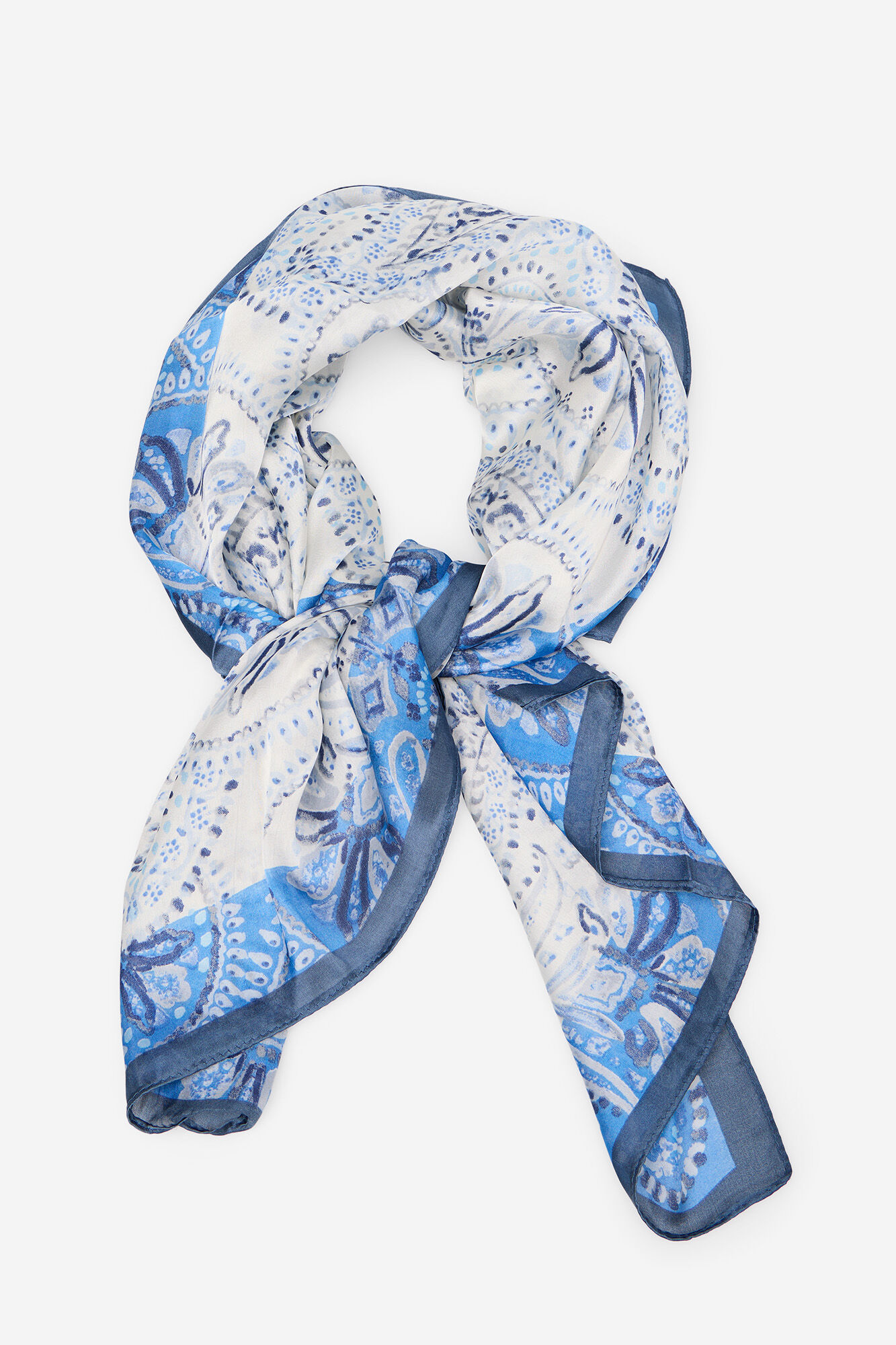 Cortefiel Pa&ntilde;uelo paisley