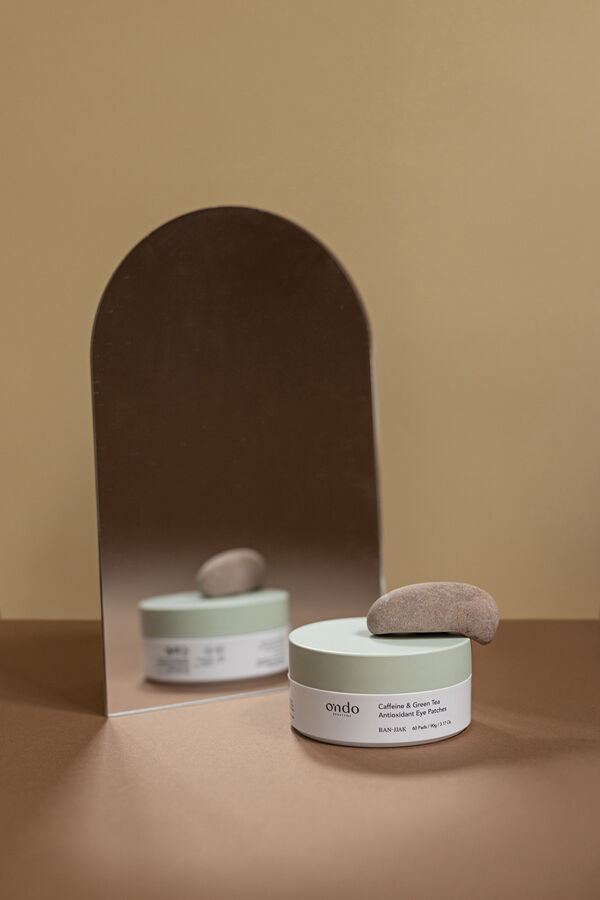 Ondo beauty 36.5 Tapa-olhos antioxidantes com cafe&iacute;na e ch&aacute; verde Branco