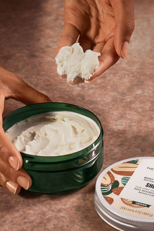 The Body Shop Body Butter Hidratante de Karit&eacute; 200ml Multicolor