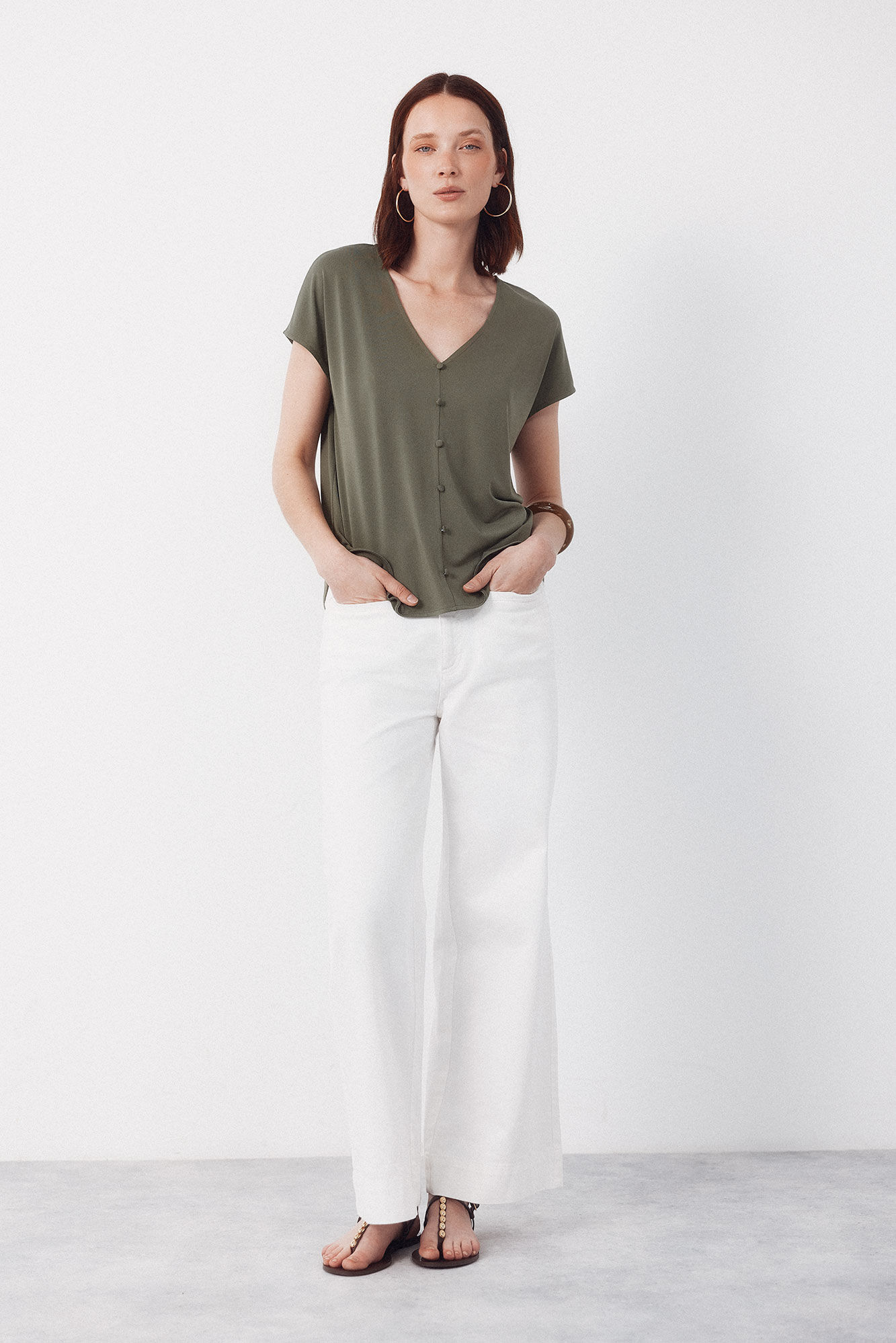 Cortefiel Camiseta botones escote pico