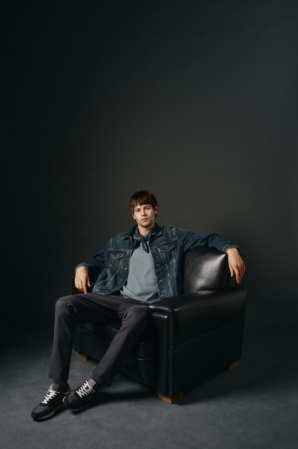 OOTO Camiseta básica con bordado avión Azul