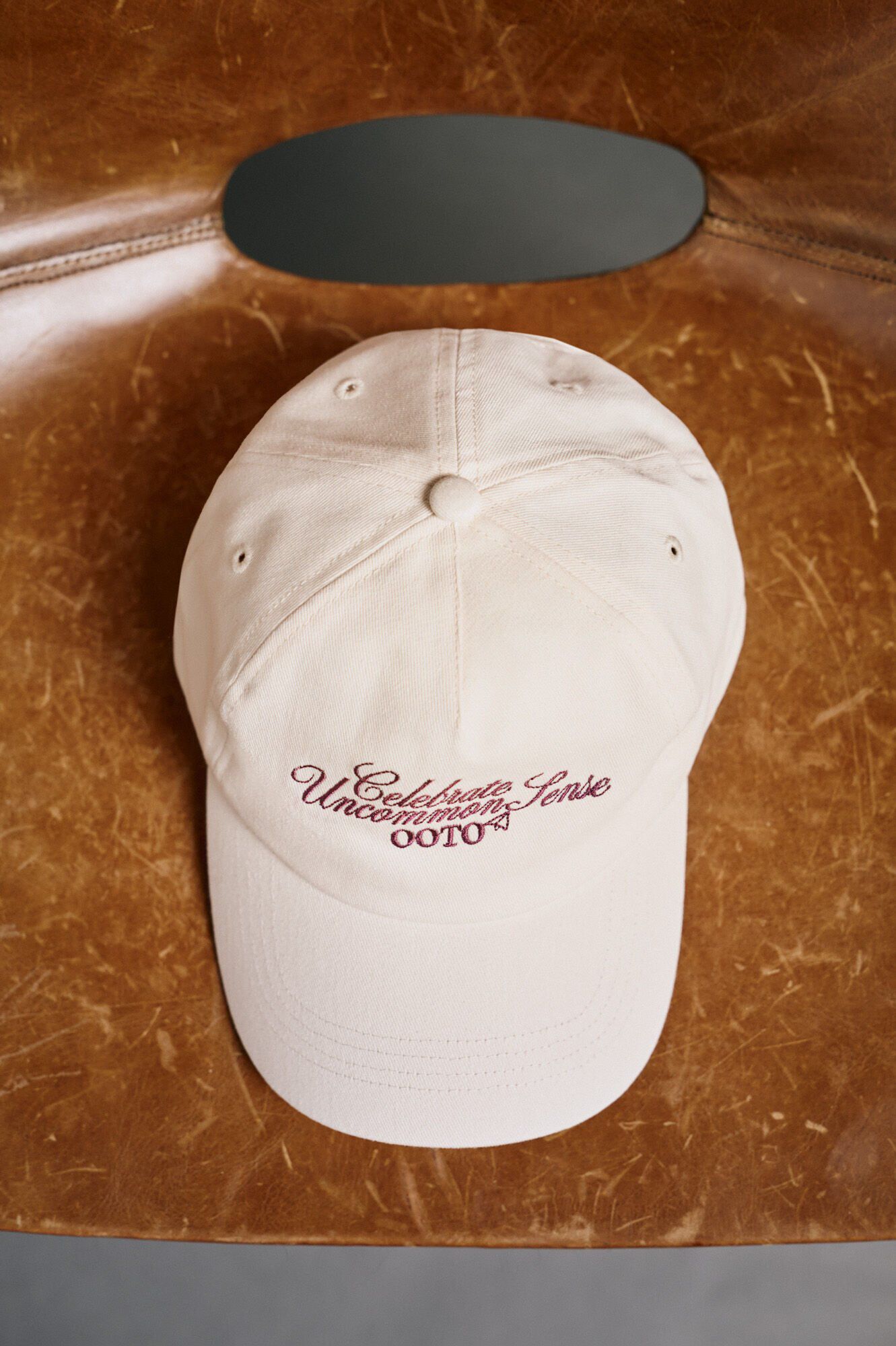 OOTO Gorra visera textil