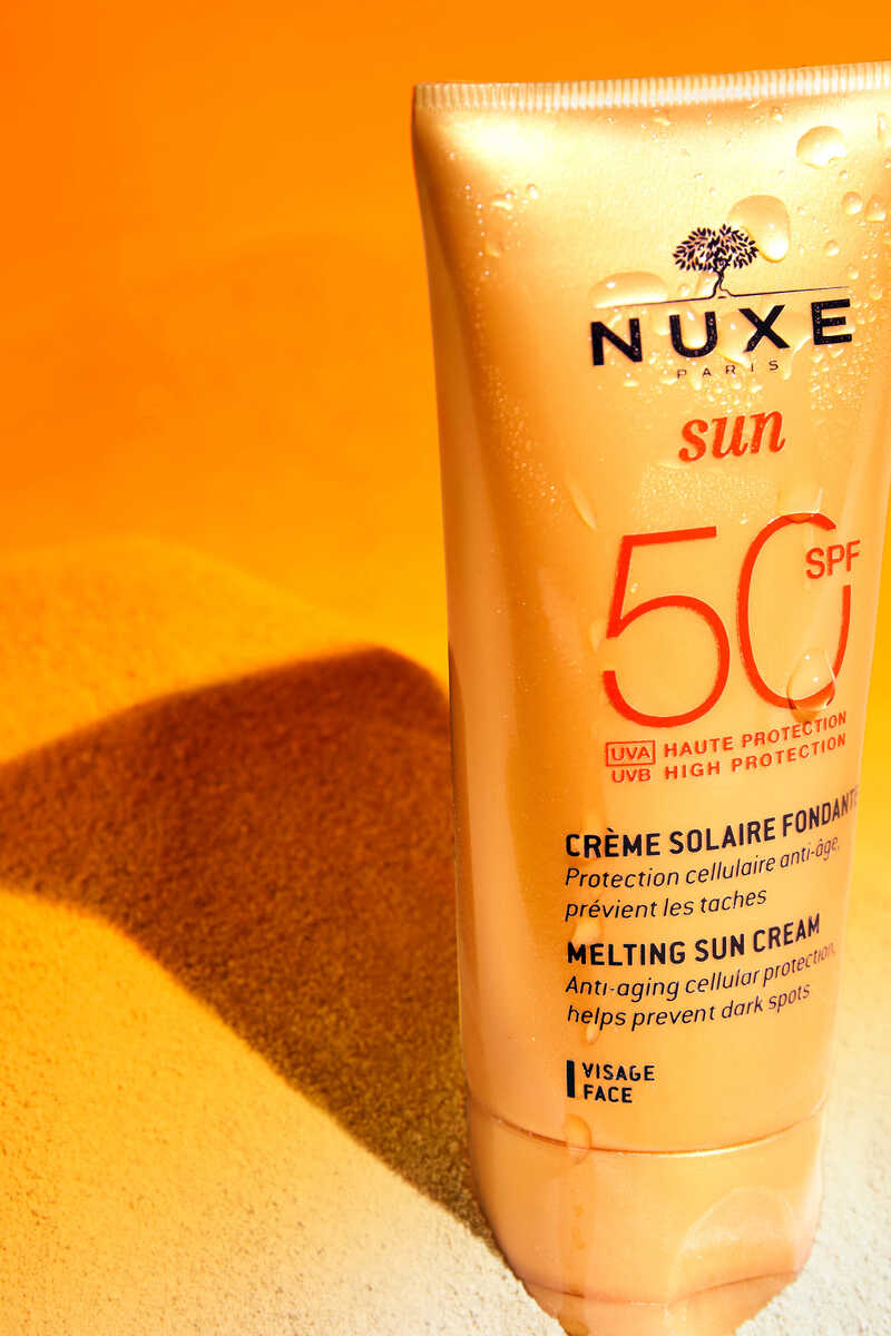 Cortefiel Nuxe Sun creme solar fluido para rosto alta proteção FPS 50 Laranja