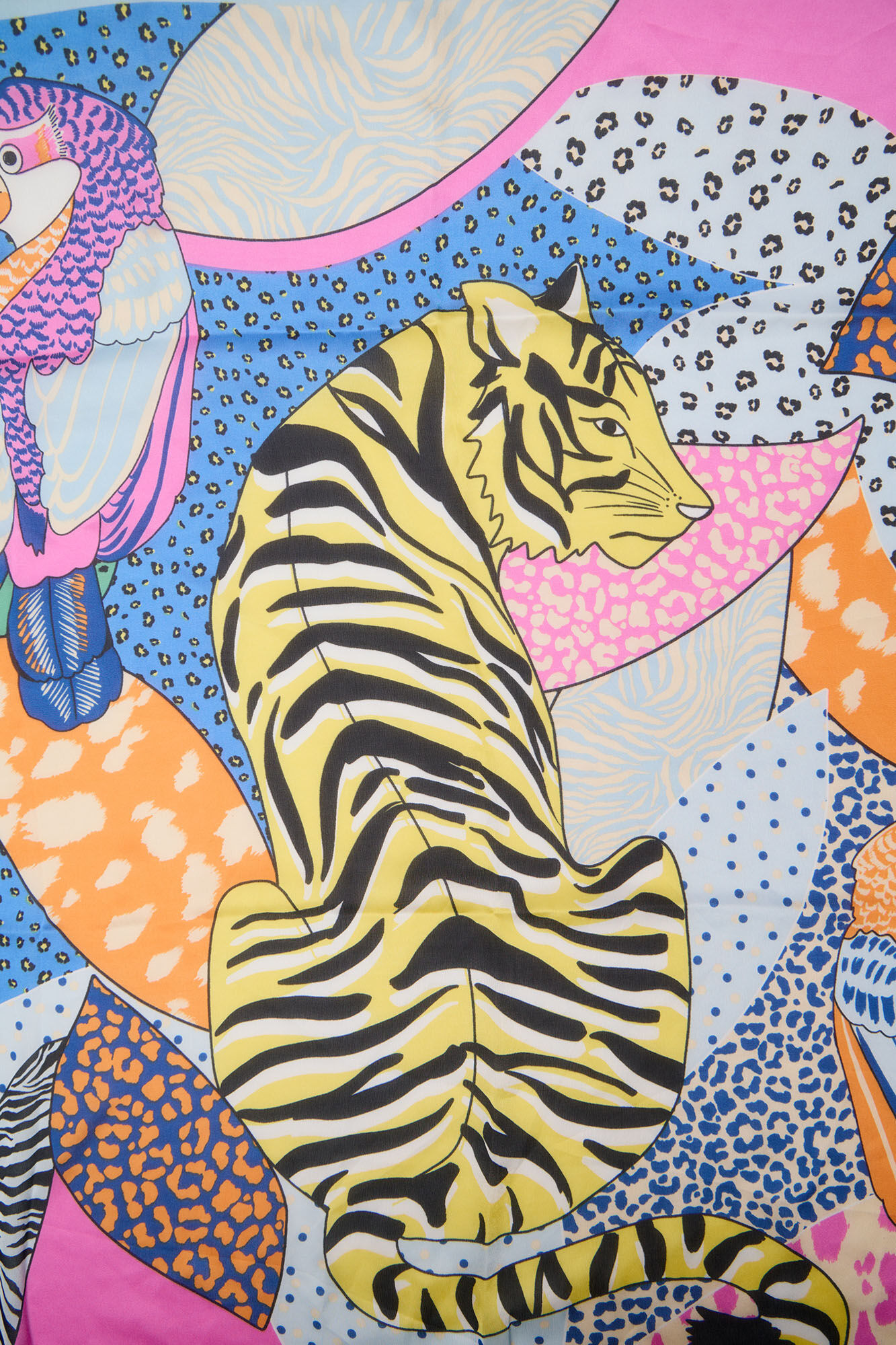 Cortefiel Len&ccedil;o saf&aacute;ri