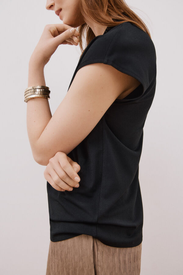 Cortefiel Camiseta estampada com decote em bico franzido Preto