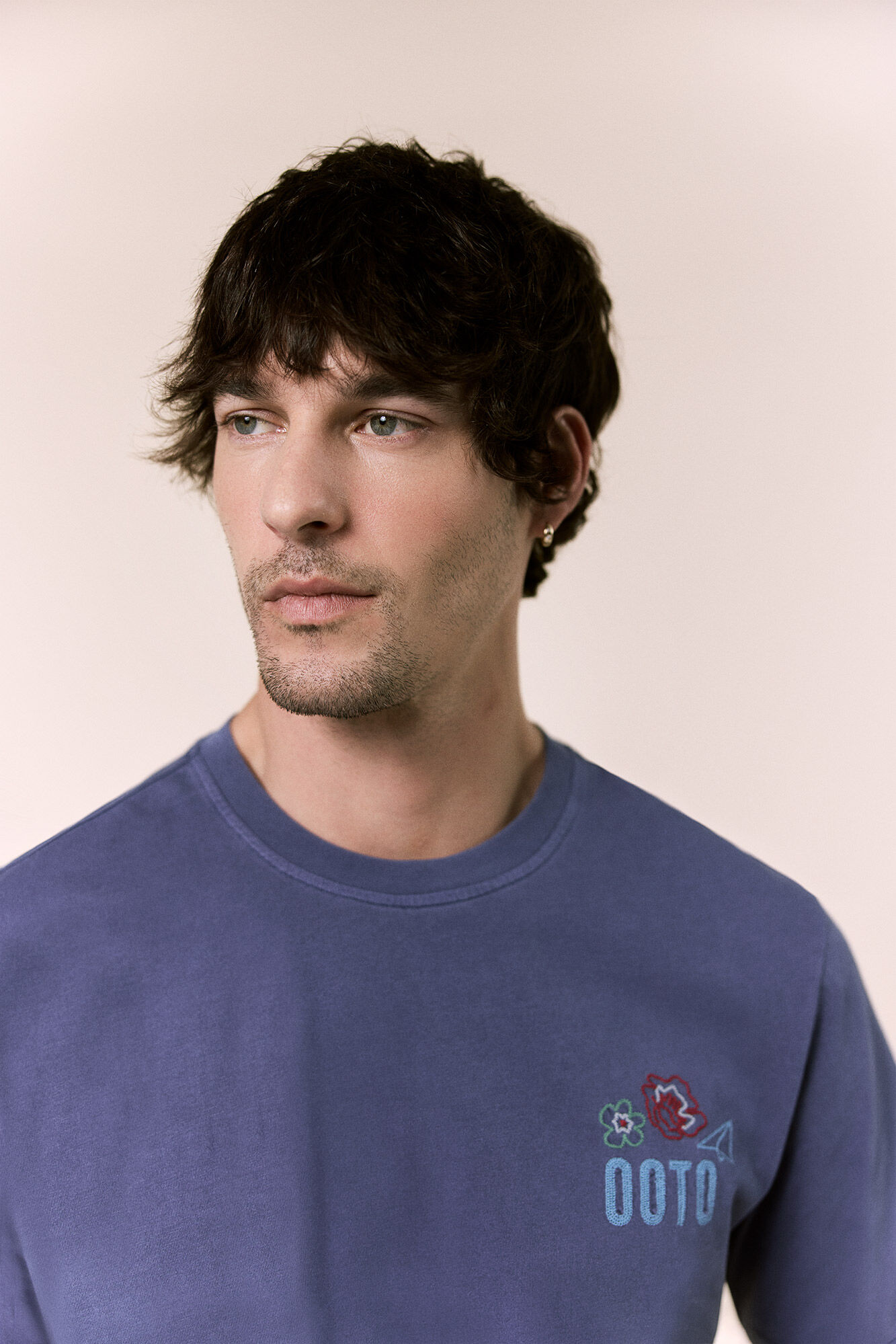 OOTO Camiseta gr&aacute;fica lavada