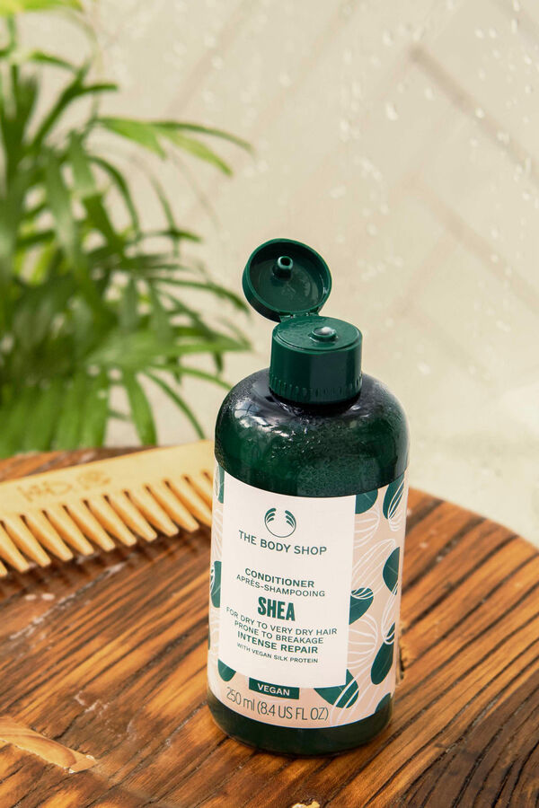 The Body Shop Acondicionador Reparador Intenso de Karit&eacute; 250ml Several