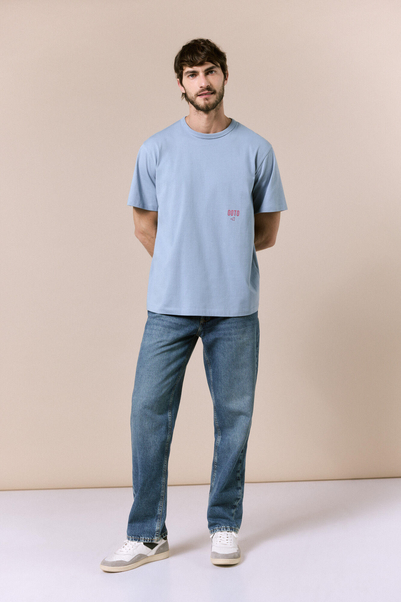 OOTO Camiseta lavada con logo