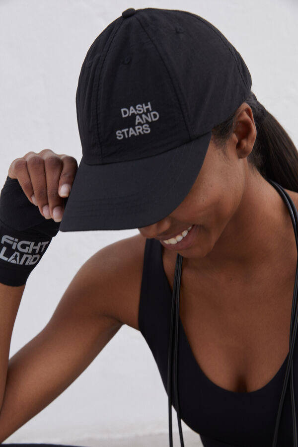 Gorra negra técnica logo reflectante, Accesorios deportivos para mujer