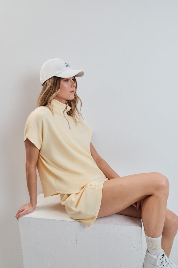 Dash and Stars Sweat-shirt manches courtes en viscose douce jaune imprim&eacute;