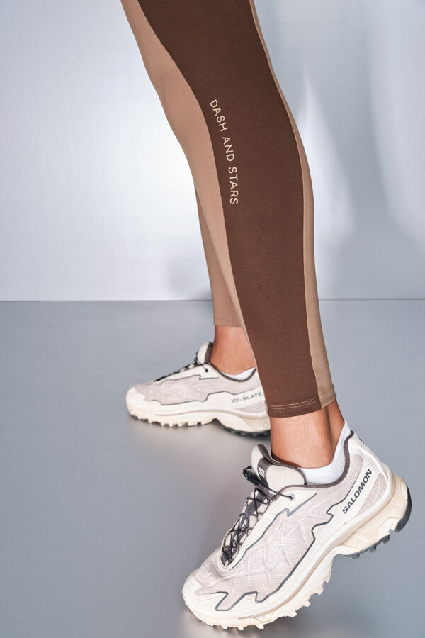 Dash and Stars 4D STRETCH color block leggings nude