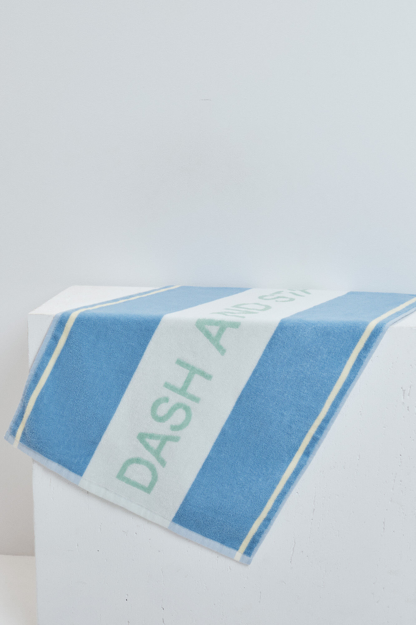 Dash and Stars Serviette en coton bleue