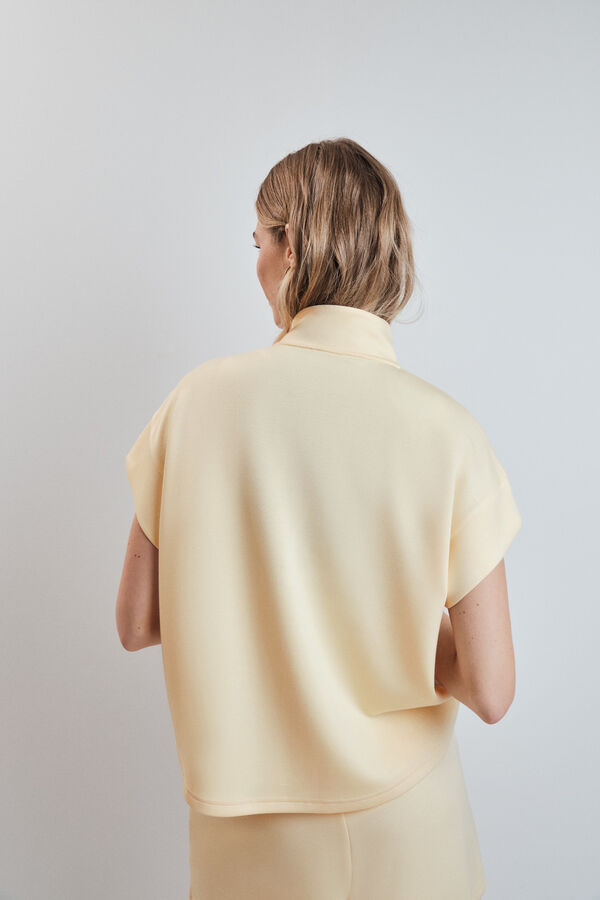 Dash and Stars Sweat-shirt manches courtes en viscose douce jaune imprim&eacute;