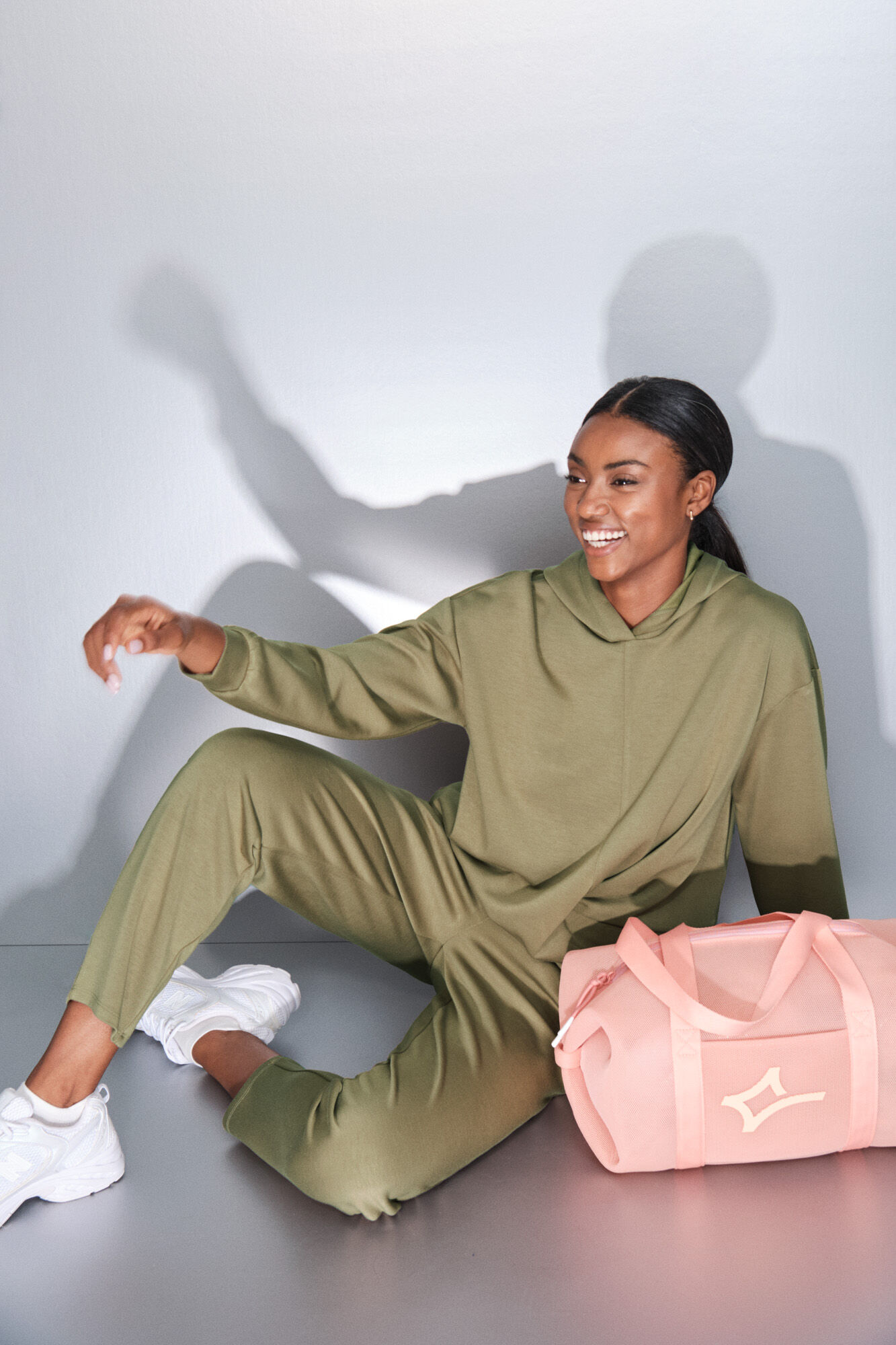 Dash and Stars Sweatshirt khaki sweatshirt