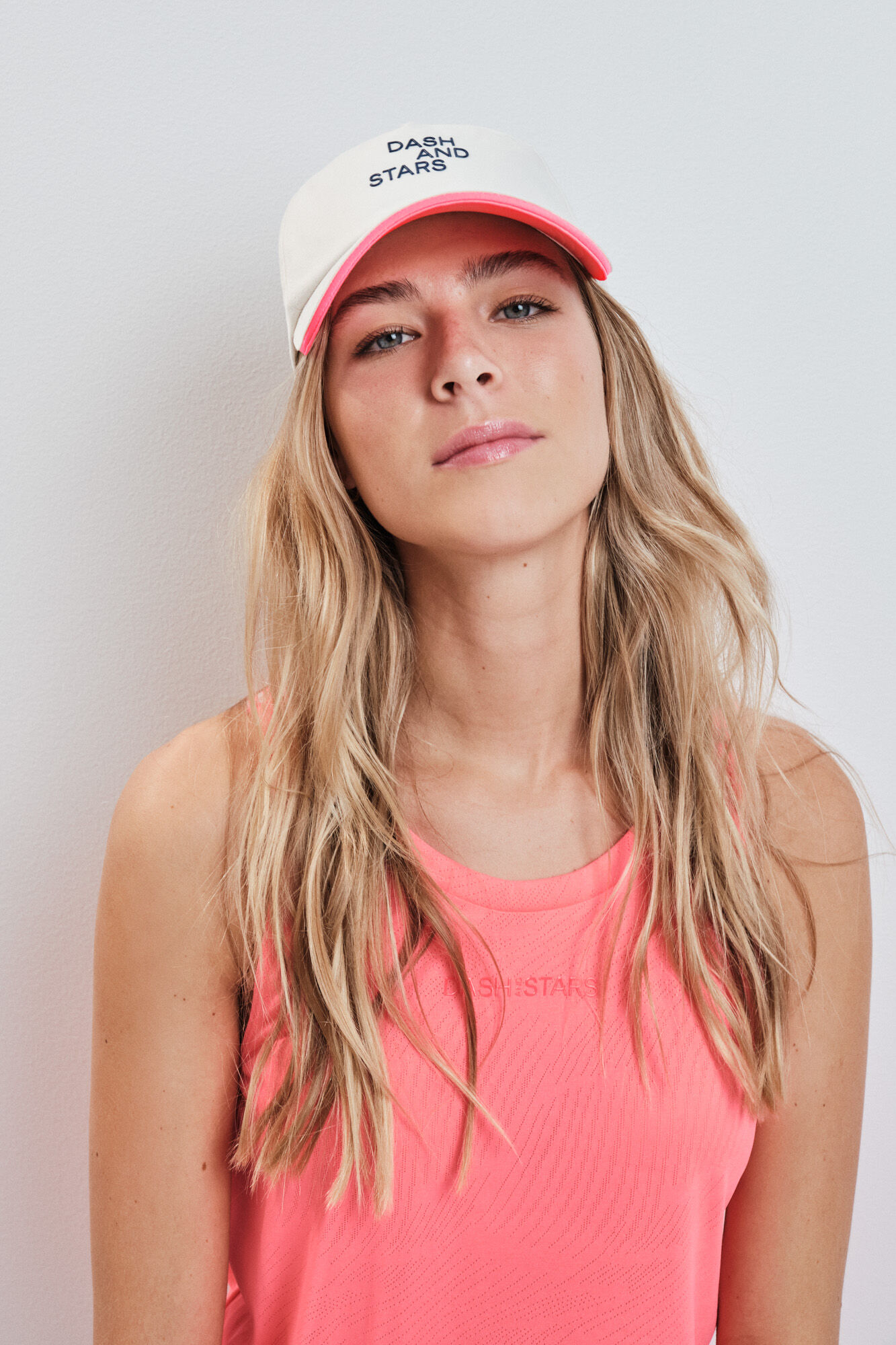 Dash and Stars White technical logo cap