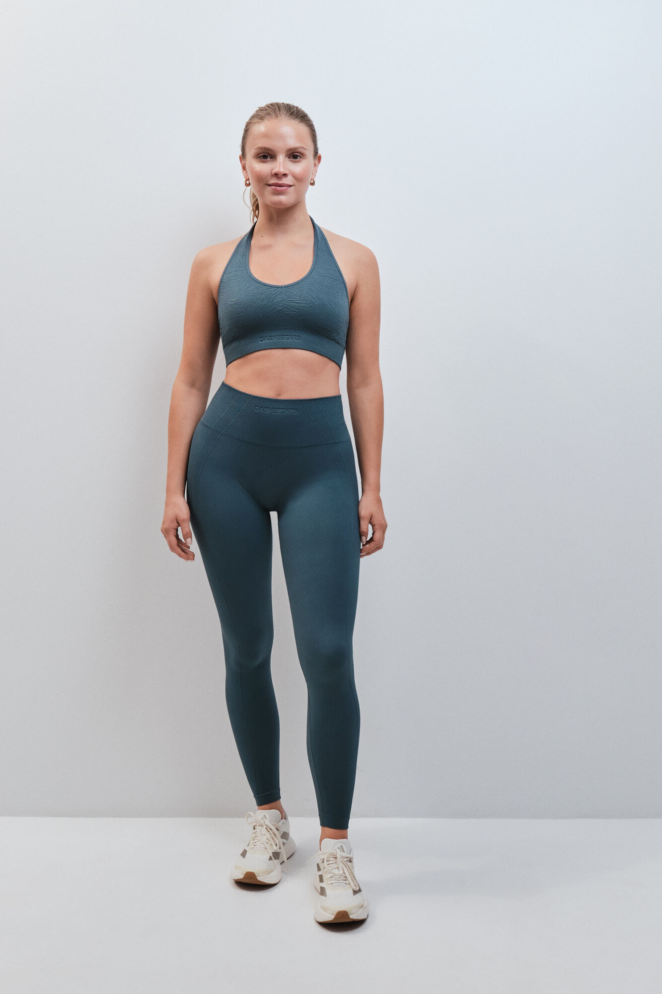 Dash and Stars Green seamless sports bra SEAMLESS COMFORT