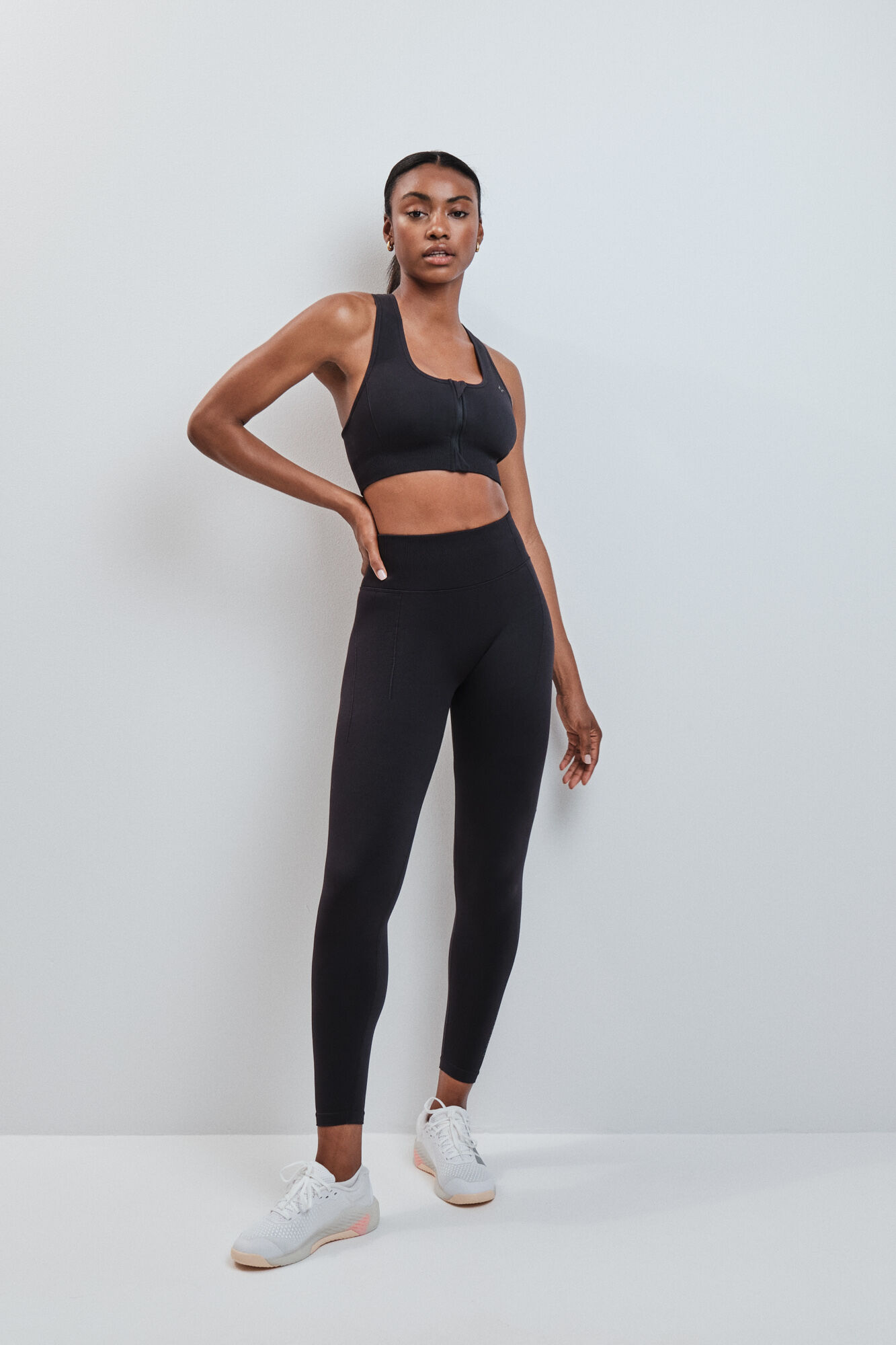 Dash and Stars Black long leggings SEAMLESS FIT