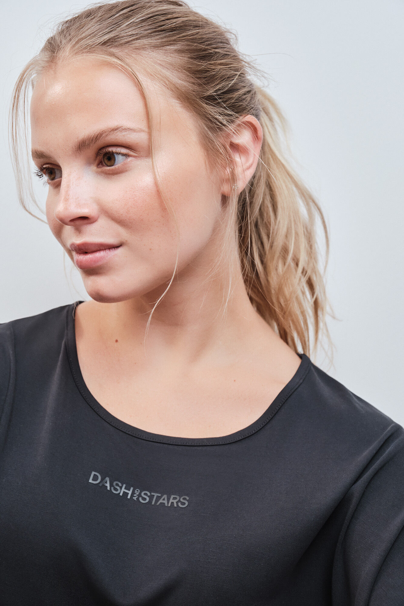 Dash and Stars T-shirt &agrave; manches courtes en modal noir