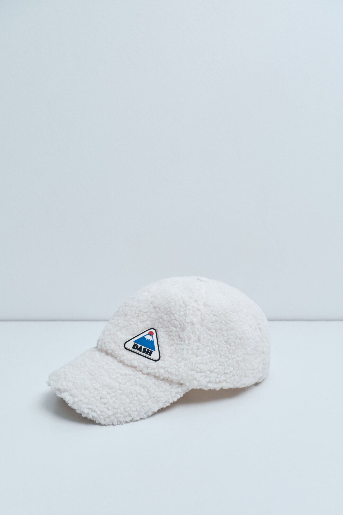 Dash and Stars Bonnet en peau de mouton blanc