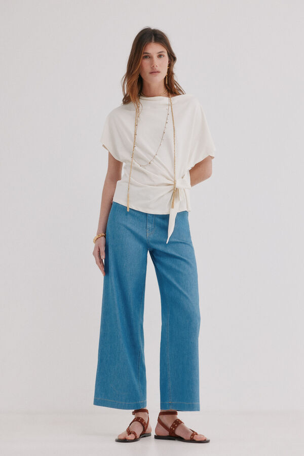 Hoss Intropia Mele. T-shirt em tecido fluido Beige