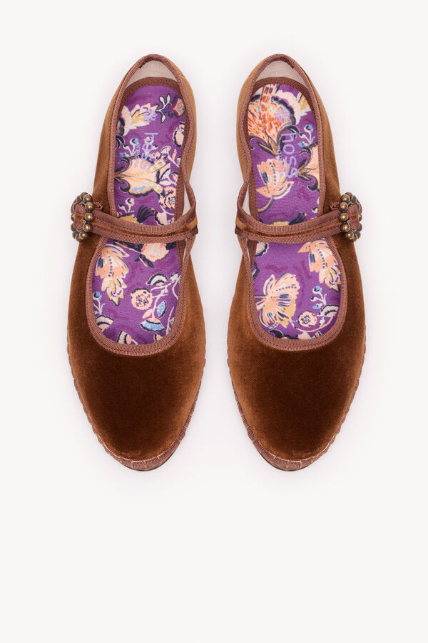 Hoss Intropia Gala. Zapatos planos de terciopelo Brown