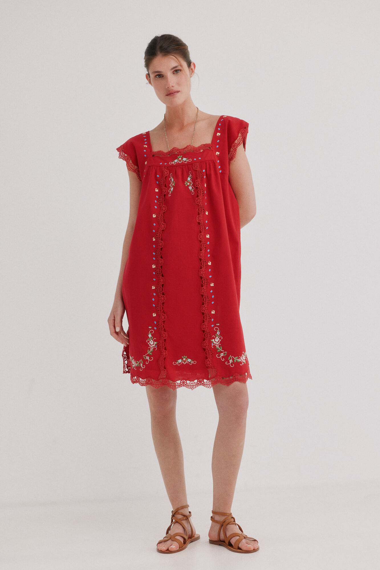Hoss Intropia Alhena. Vestido curto