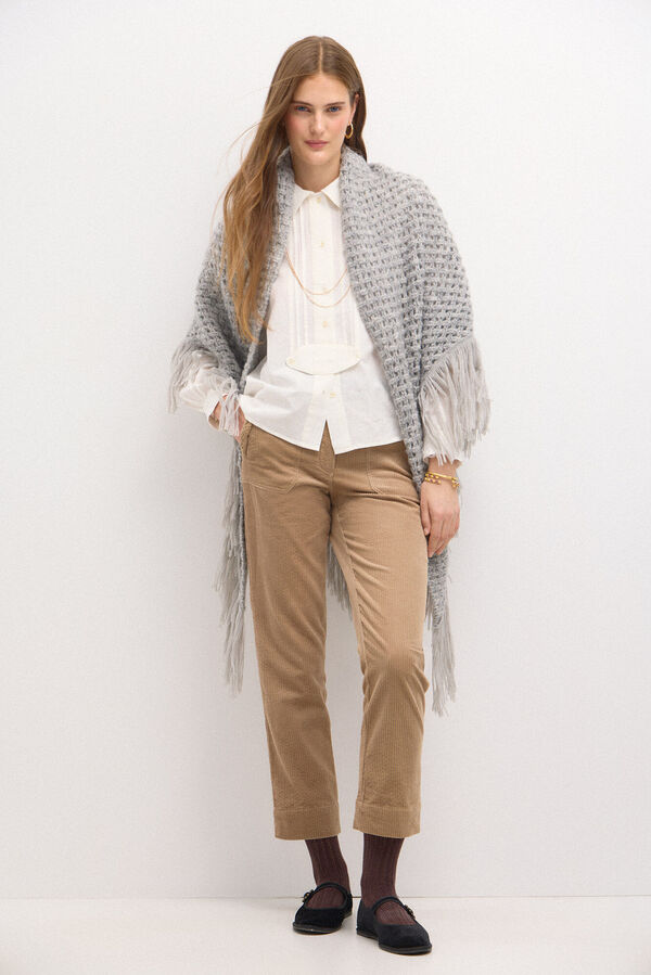 Hoss Intropia Nieves. Chal calado de flecos Gris