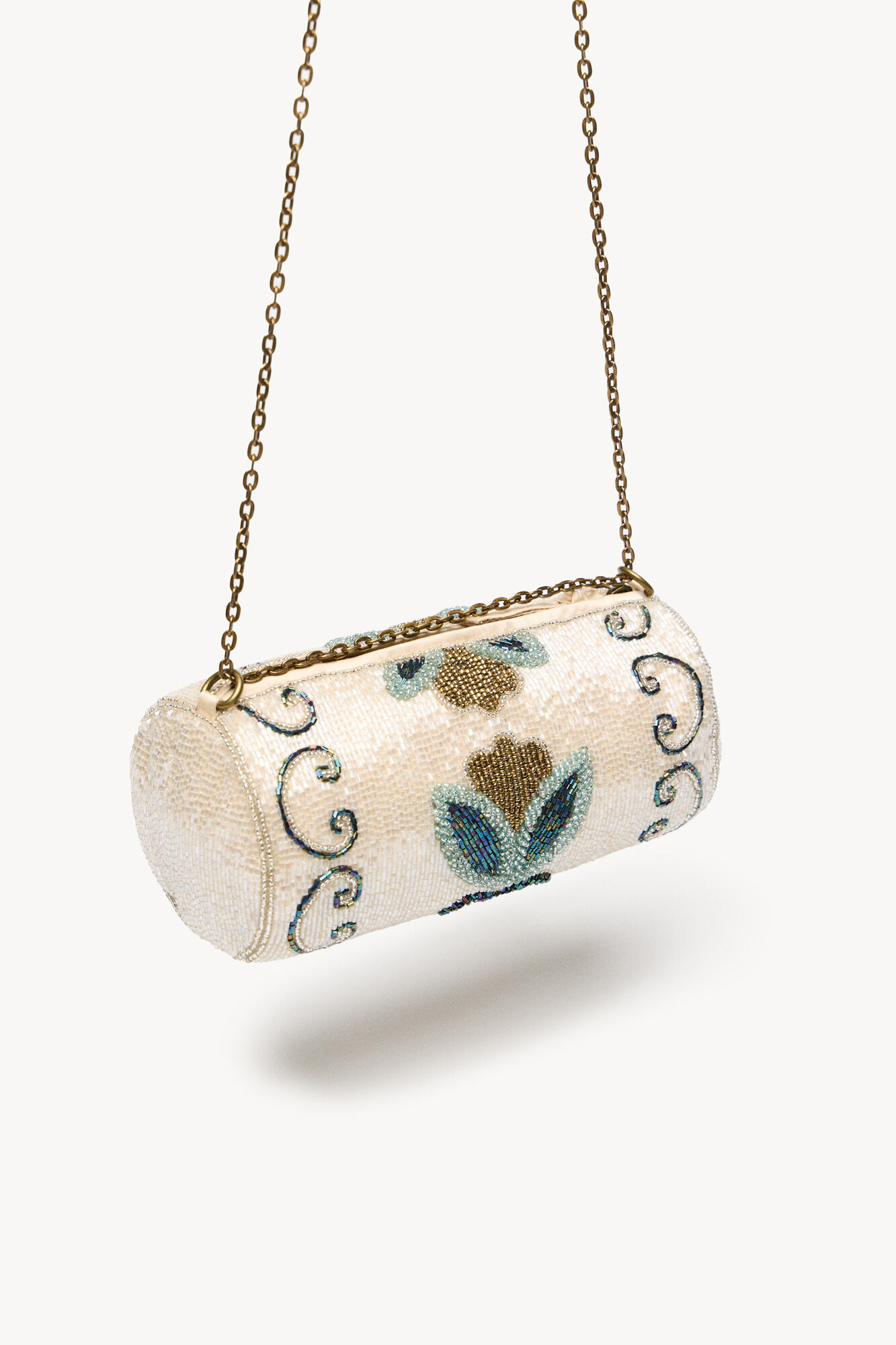 Hoss Intropia Nara. Bolso de abalorios