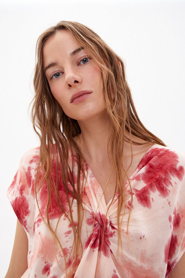 Hoss Intropia Edita. Tie dye blouse with knot detail. Coral