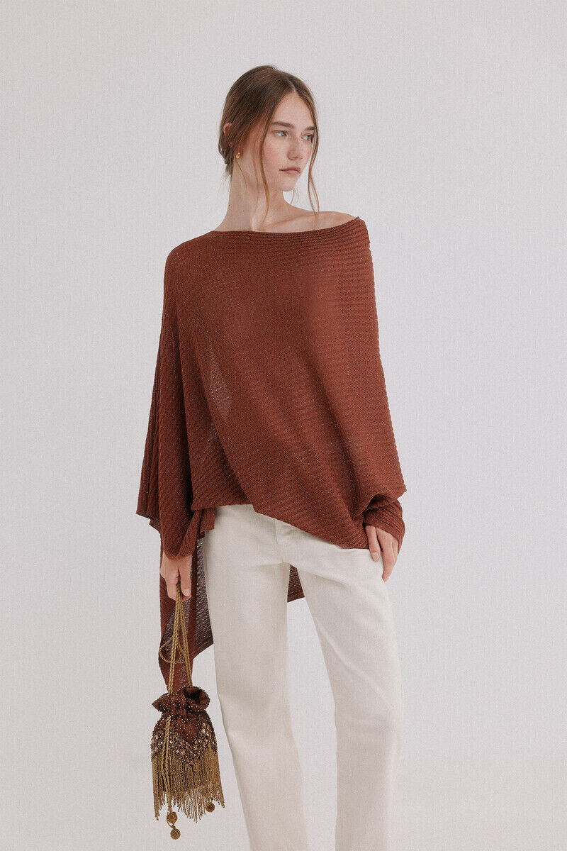 Hoss Intropia Nora. Bucket bag bordada em cetim