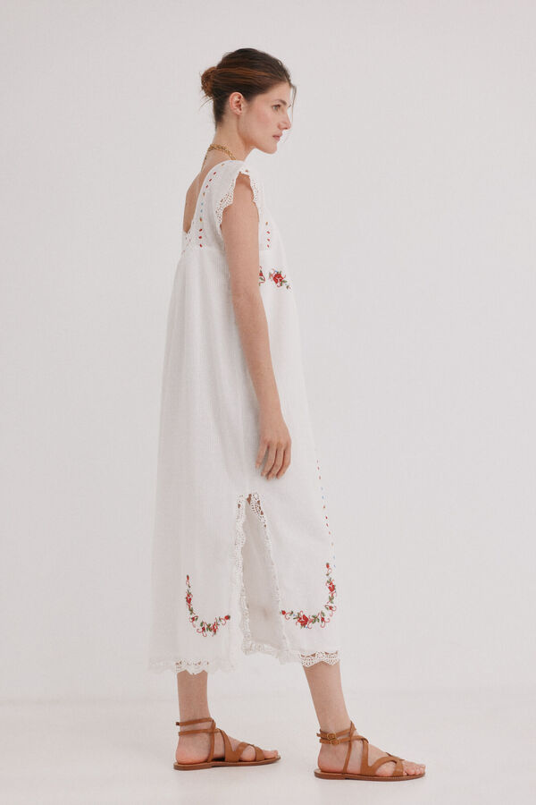 Hoss Intropia Alaira. Vestido bordado Marfil