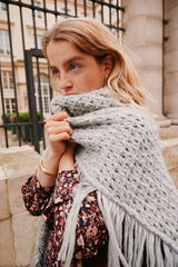 Hoss Intropia Nieves. Chal calado de flecos Gris