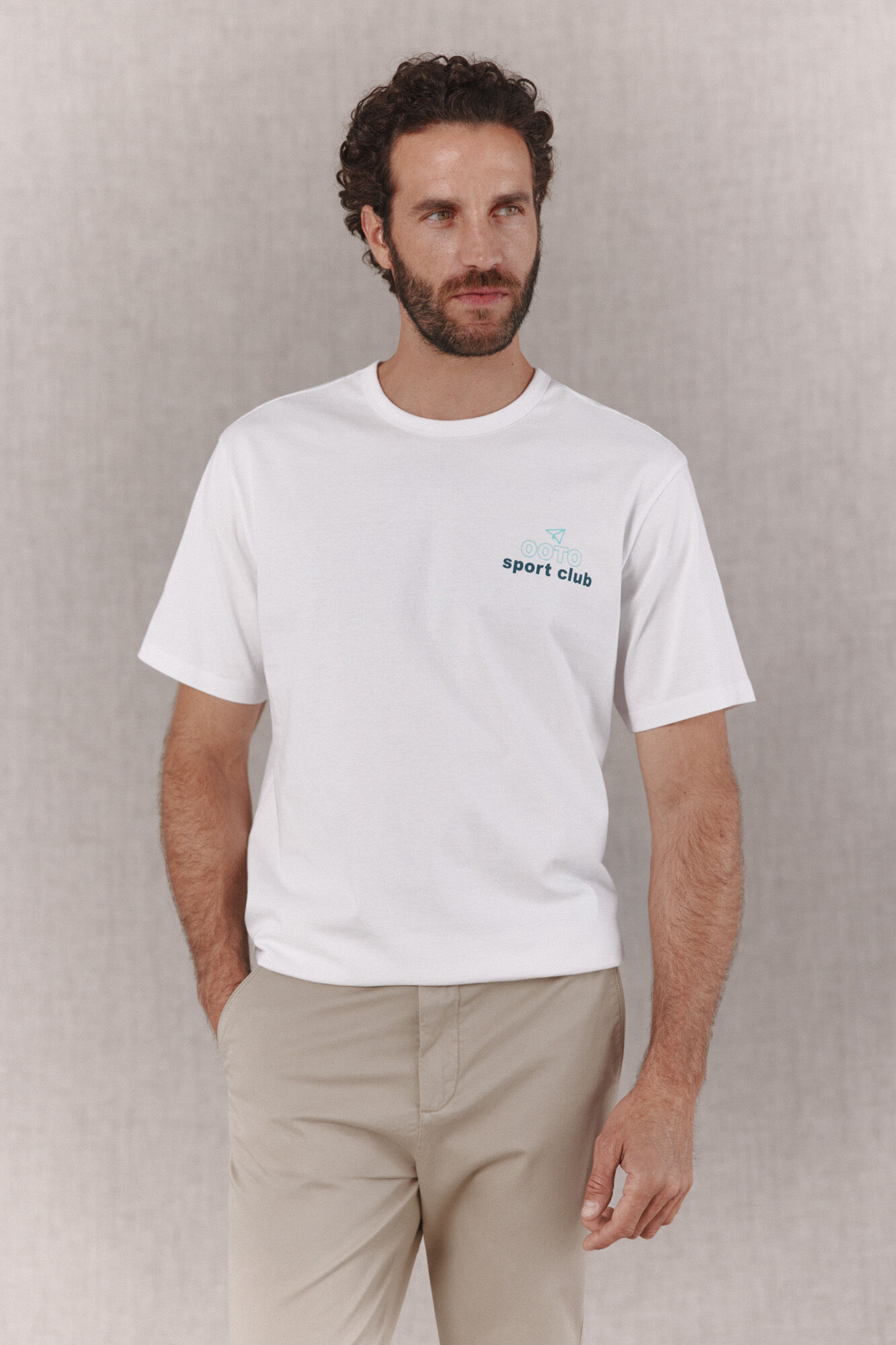 OOTO Camiseta gr&aacute;fica lavada