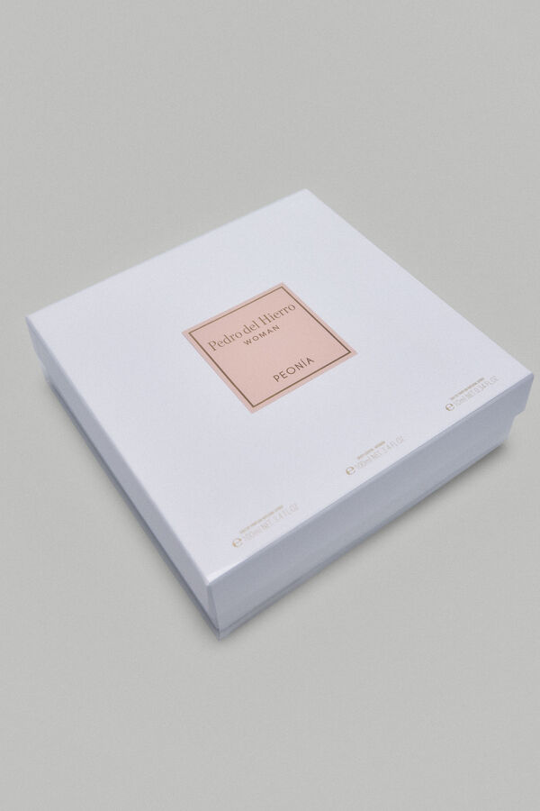 Pedro del Hierro Peony fragrance set Pink