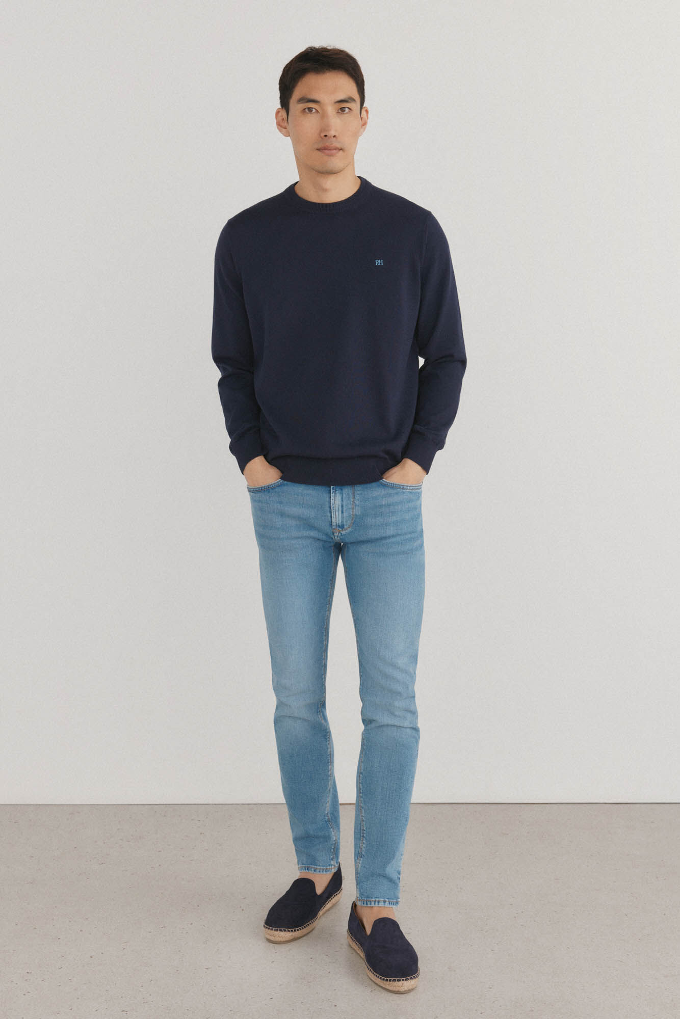 Pedro del Hierro Su&eacute;ter fino de algod&atilde;o premium com gola redonda