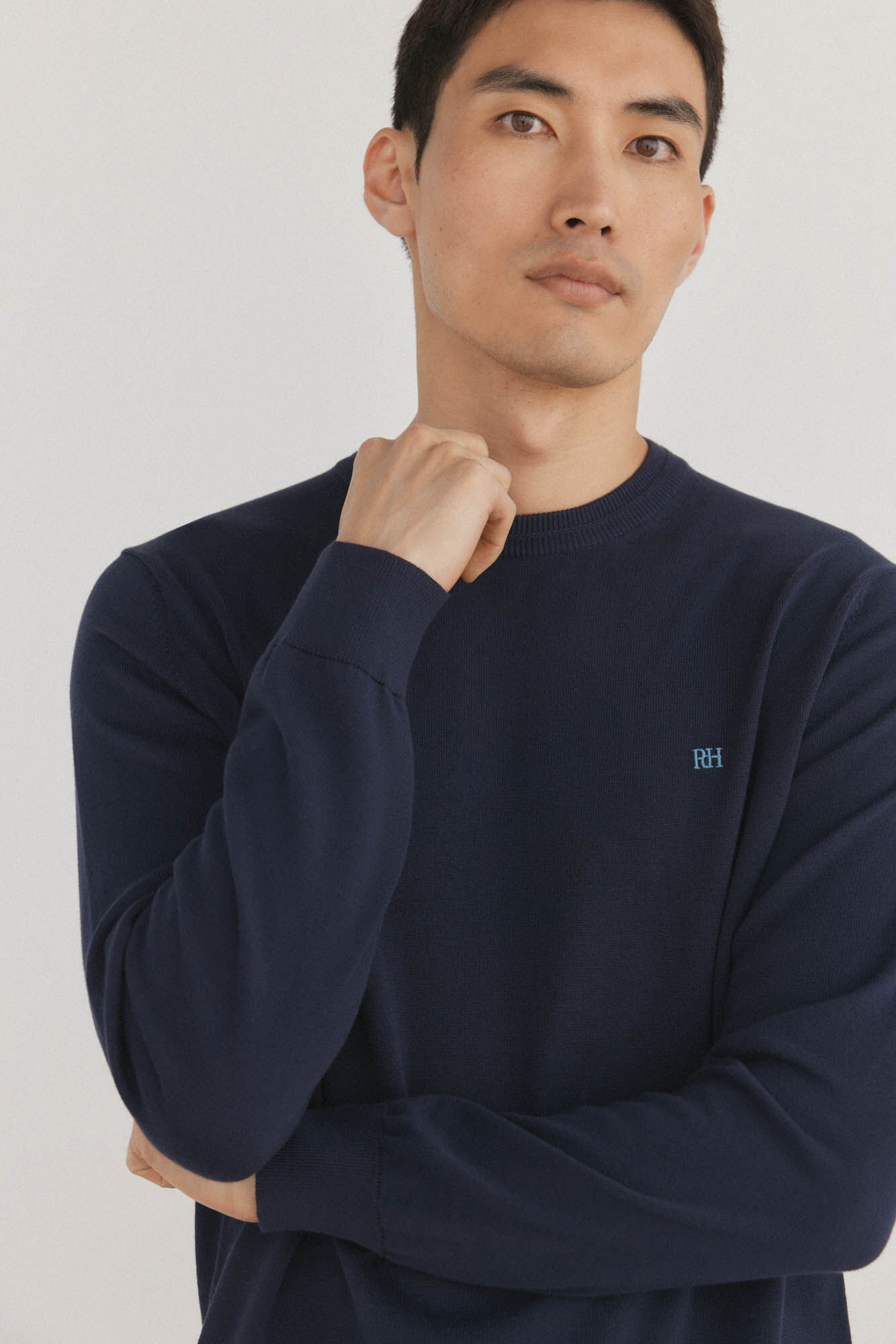 Pedro del Hierro Su&eacute;ter fino de algod&atilde;o premium com gola redonda