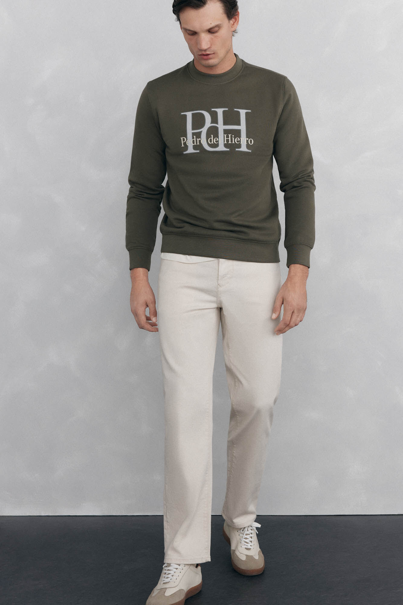 Pedro del Hierro Sudadera logo cuello caja