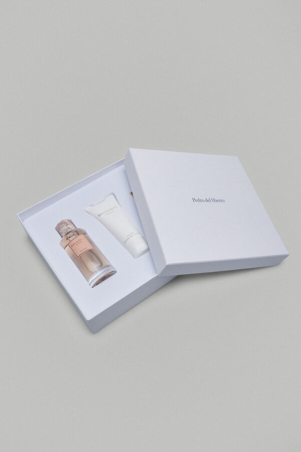 Pedro del Hierro Peony fragrance set Pink