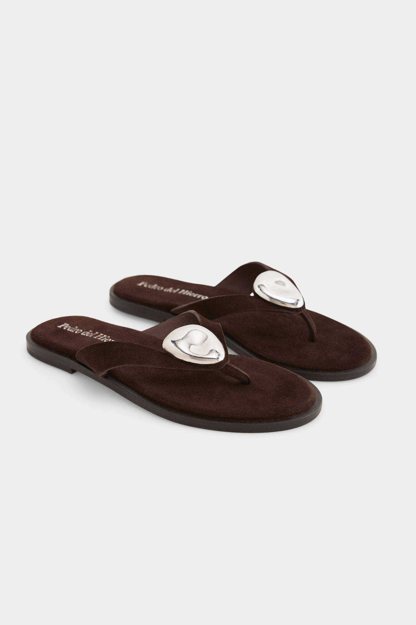 Pedro del Hierro Sand&aacute;lia joia