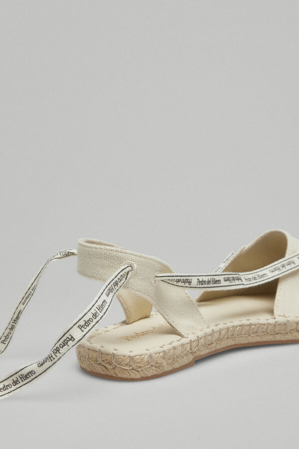 Pedro del Hierro Menorcan logo espadrilles Beige