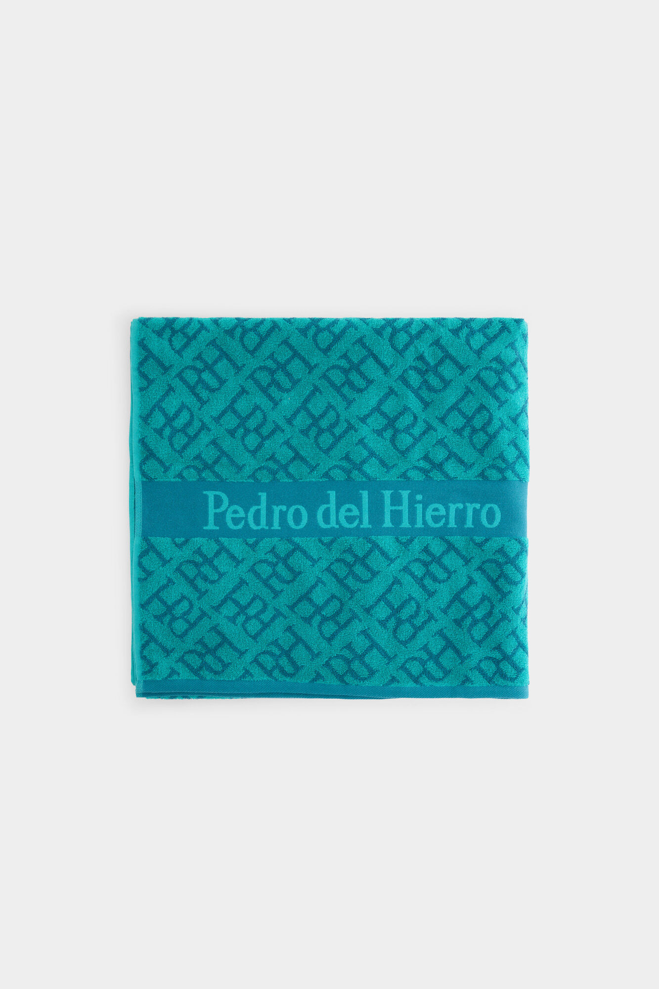 Pedro del Hierro Toalla playa logos