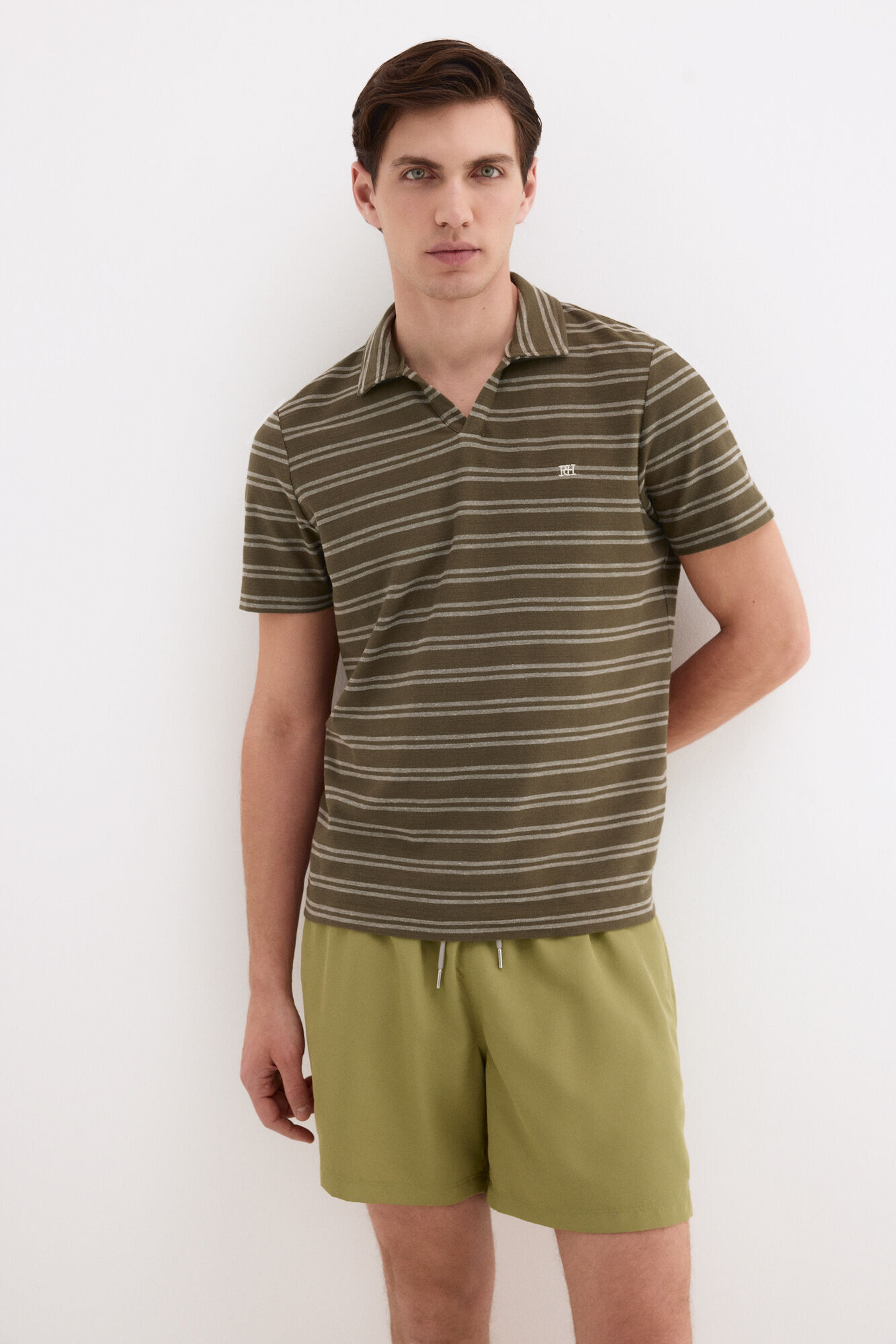 Pedro del Hierro Ba&ntilde;ador liso b&aacute;sico